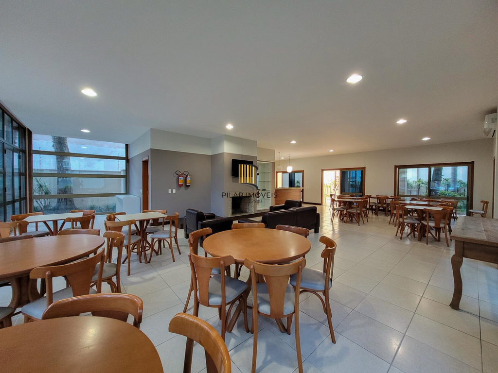 Apartamento 3 dormitórios no bairro Menino Deus