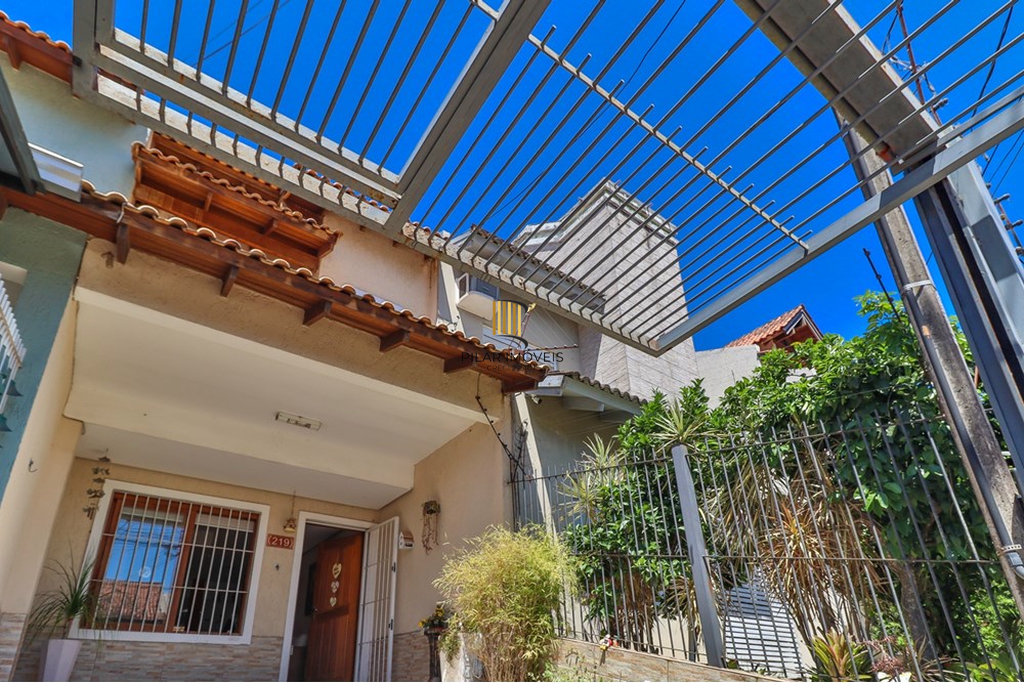 Casa 2 dormitórios no bairro Vila Nova