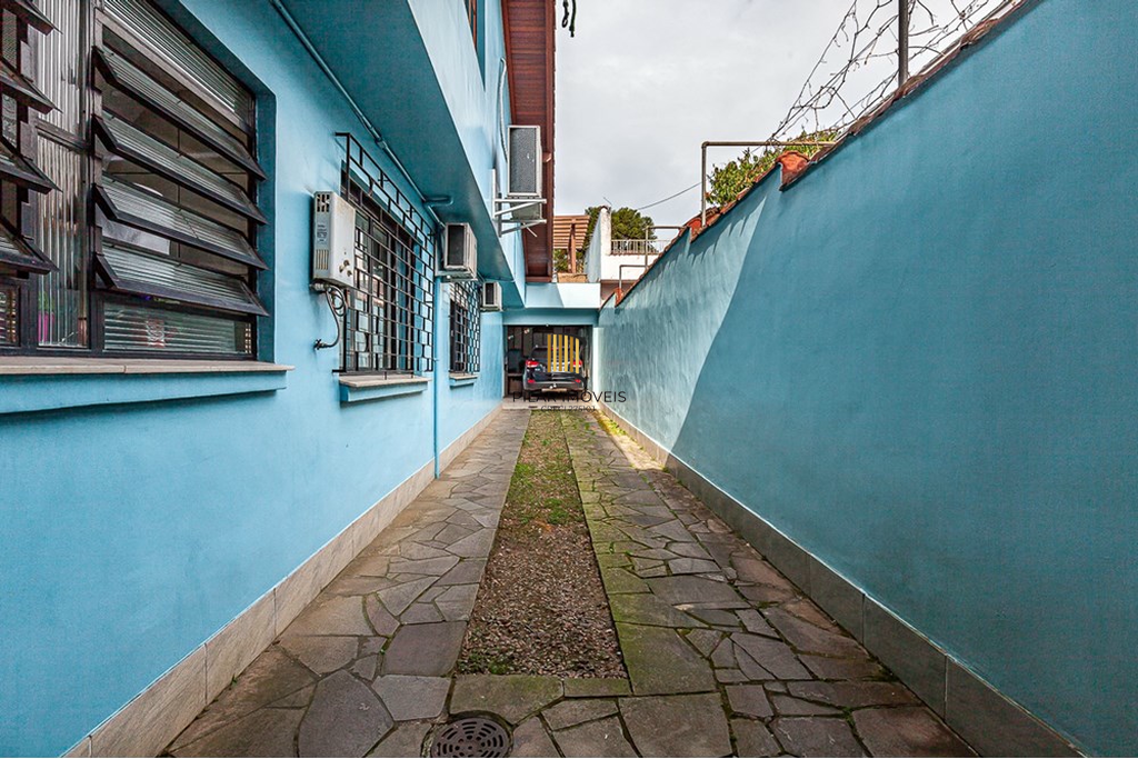 Casa 5 dormitórios no bairro Vila Ipiranga