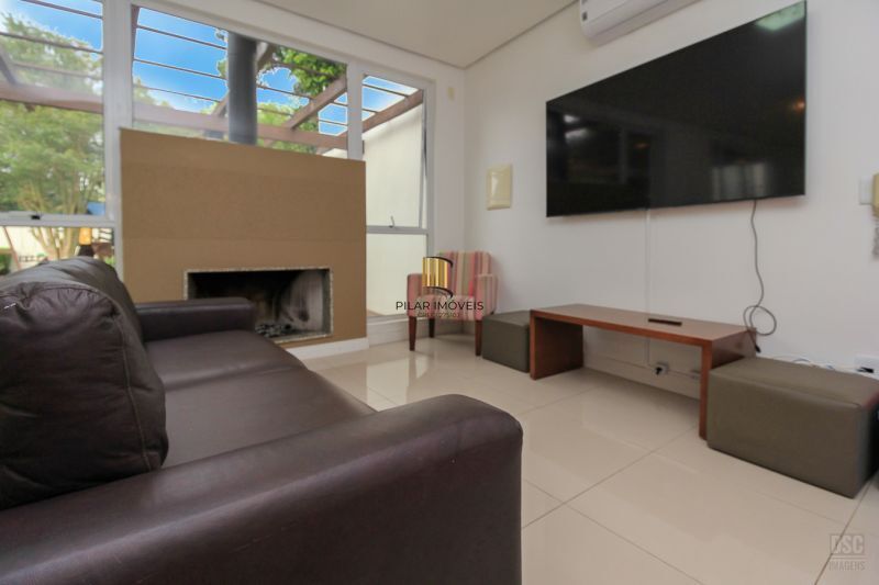 Casa 3 dormitórios no bairro Ipanema