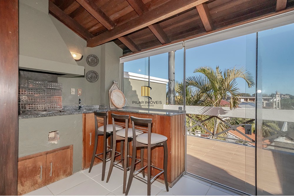 Casa de Condomínio 3 dormitórios no bairro Ipanema