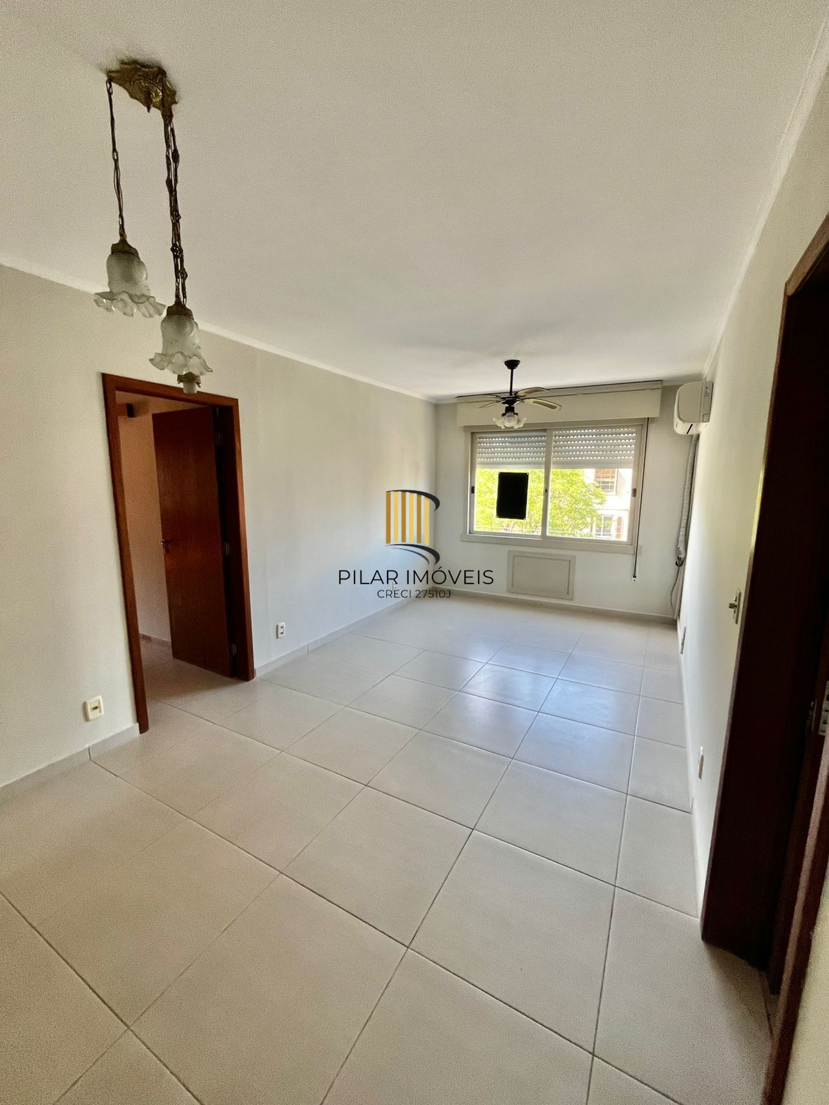 Apto de 03 dorm, 02 banheiros e dep empregada no coração do Bairro Higienópolis