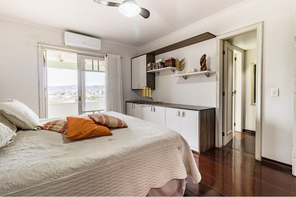 Casa 3 dormitórios no bairro Santo Antônio