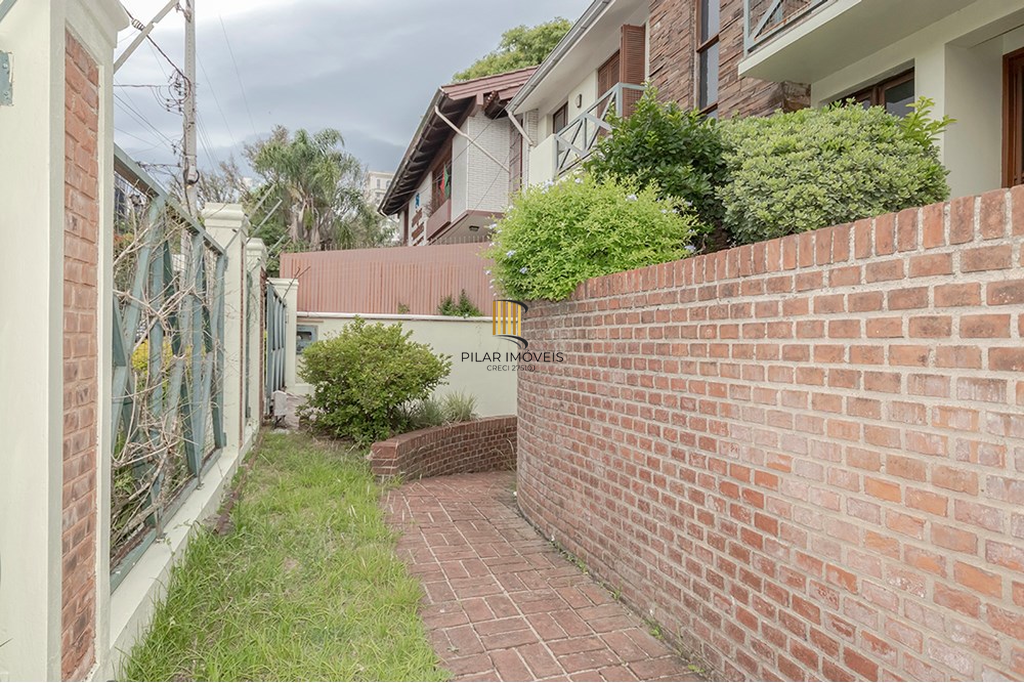 Casa 4 dormitórios no bairro Boa Vista