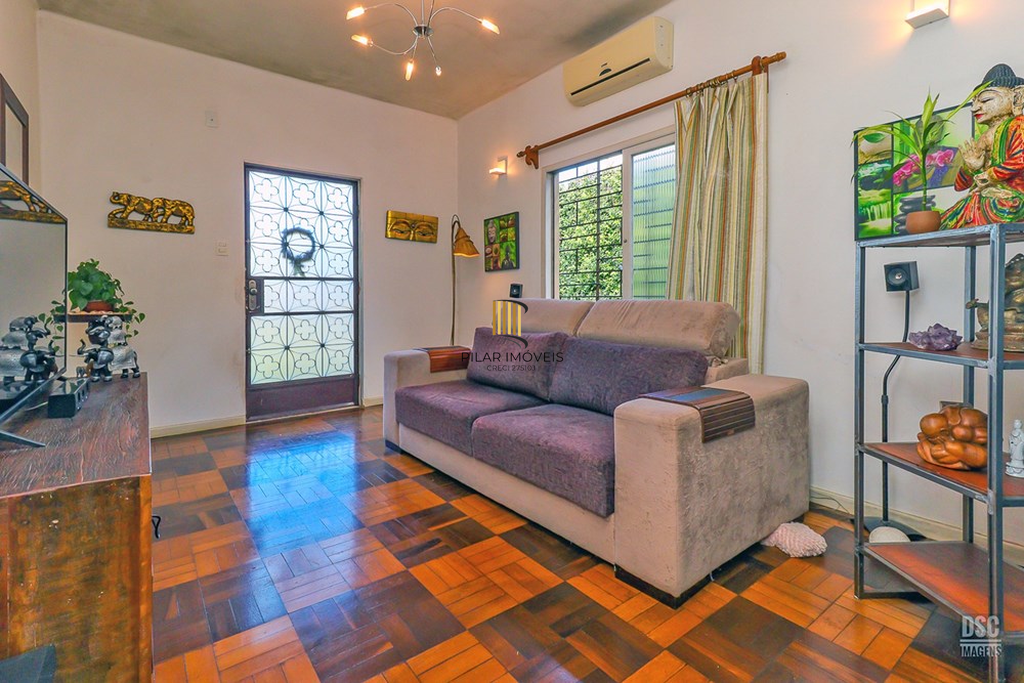 Casa 3 dormitórios no bairro Passo da Areia