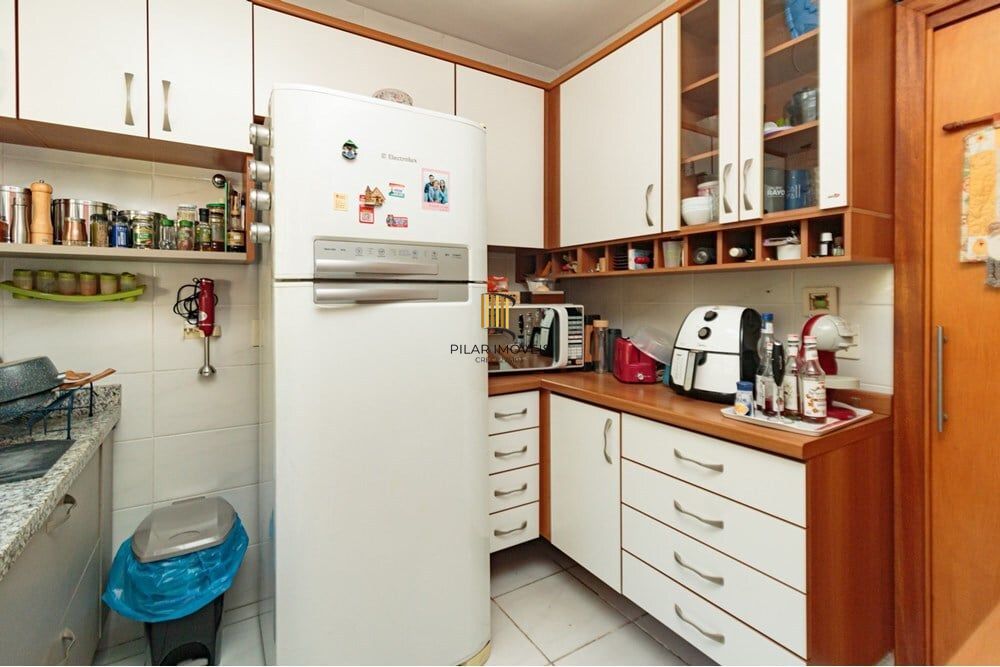 Casa 3 dormitórios no bairro Chácara das Pedras