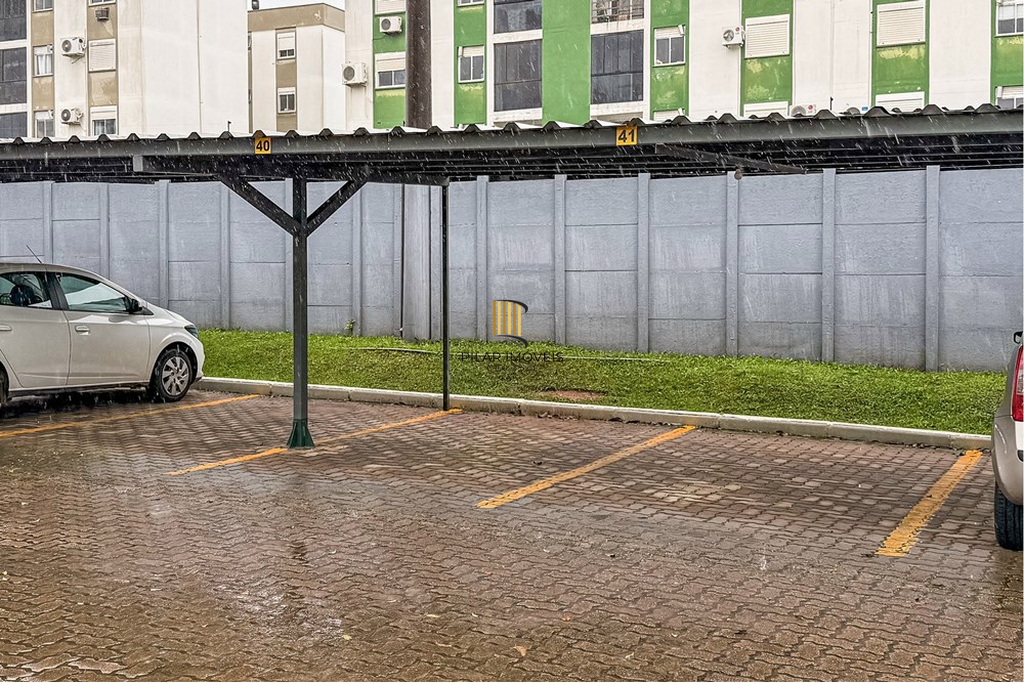 Apartamento 2 dormitórios no bairro Lomba da Palmeira