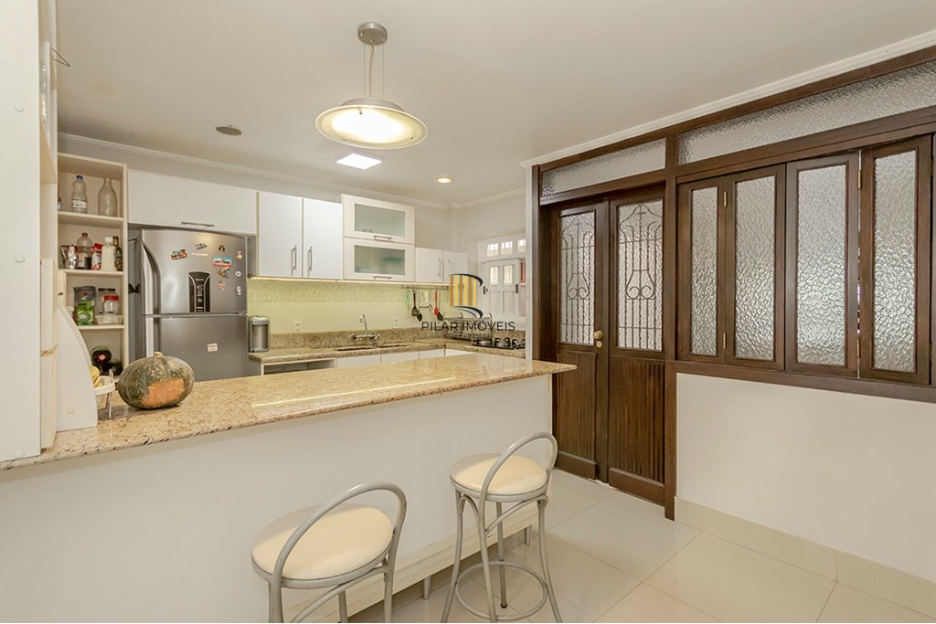 Casa 3 dormitórios no bairro Chácara das Pedras