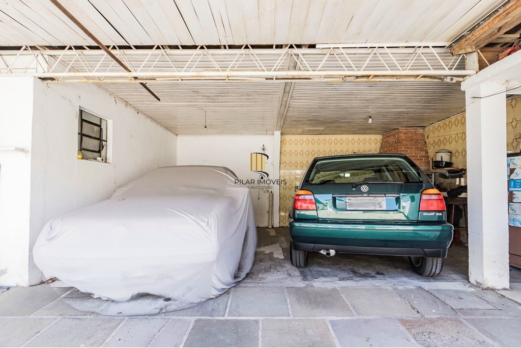 Casa 4 dormitórios no bairro Sarandi