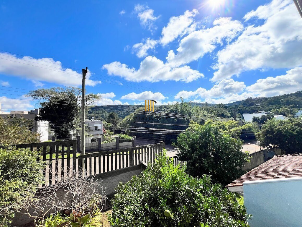 Casa de Condomínio 3 dormitórios no bairro Vila Nova