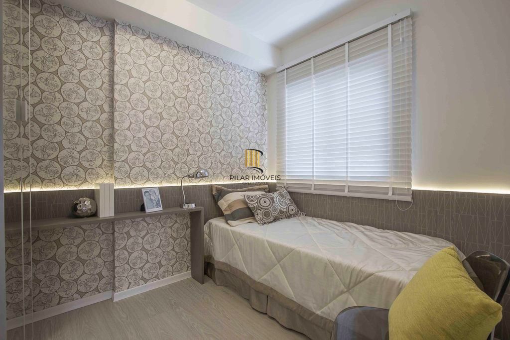 Apartamento 2 dormitórios no bairro Humaitá
