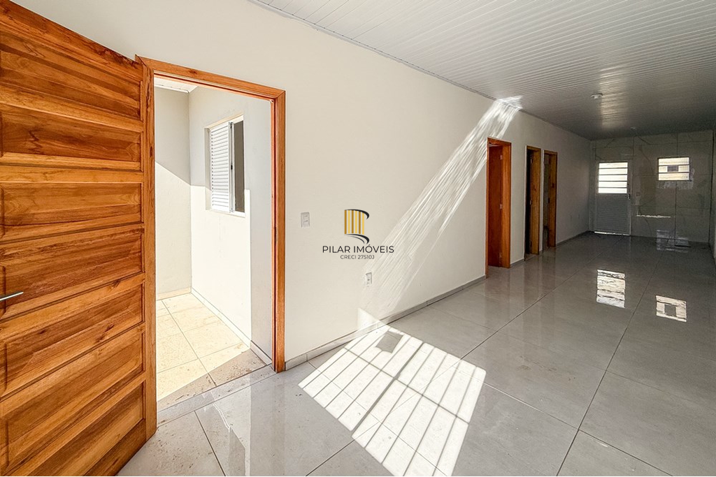 Casa 2 dormitórios no bairro Guajuviras