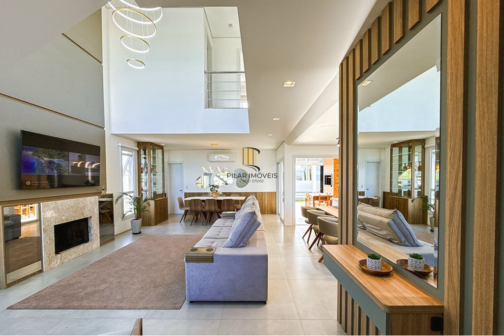 Casa de Condomínio 3 dormitórios no bairro Sanga Funda