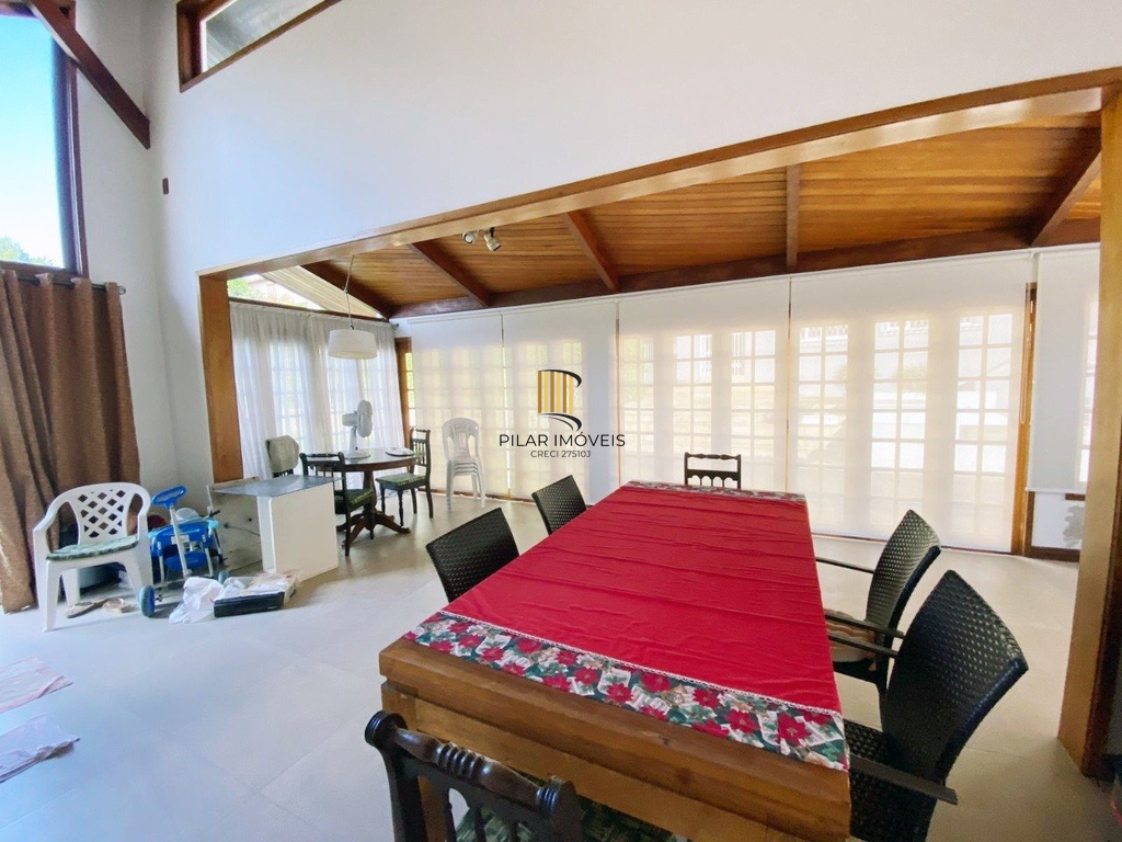 Casa 3 dormitórios no bairro Teresópolis