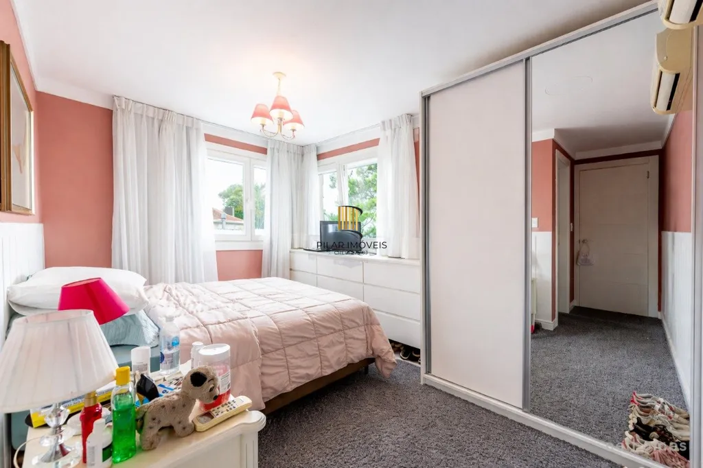 Casa 4 dormitórios no bairro Sétimo Céu