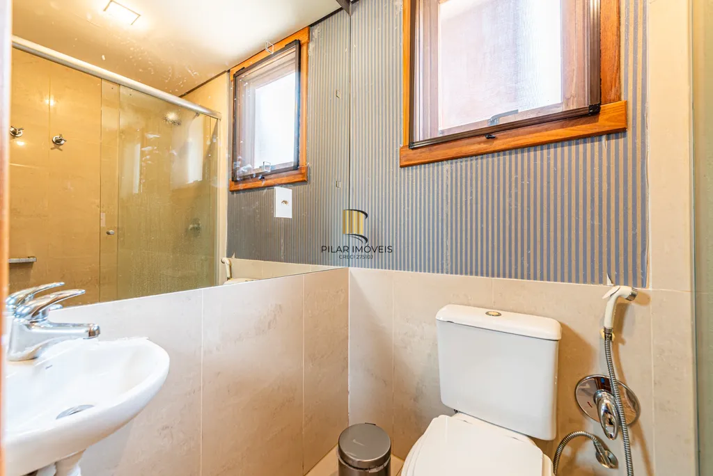 Casa de Condomínio 4 dormitórios no bairro Três Figueiras