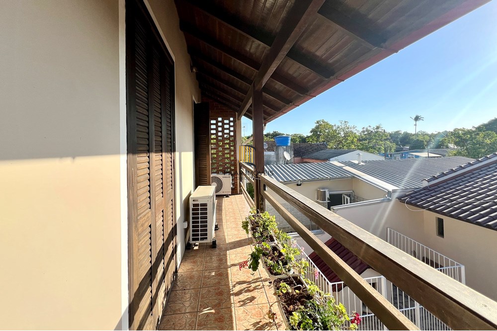 Casa 3 dormitórios no bairro Harmonia