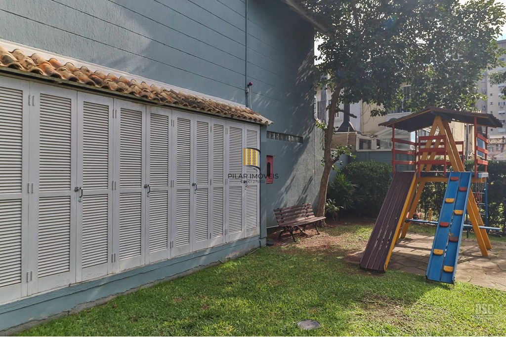 Casa de Condomínio 2 dormitórios no bairro Morro Santana