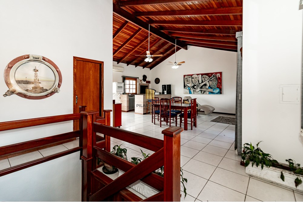 Casa 4 dormitórios no bairro Jardim Itu Sabará