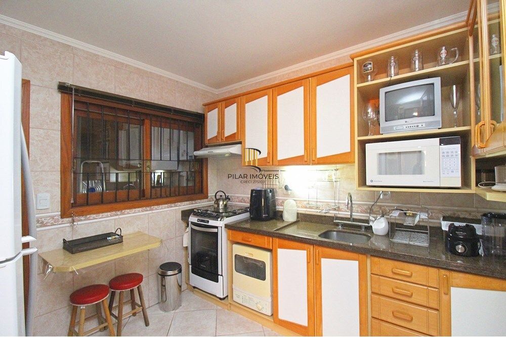 Casa 3 dormitórios no bairro Espírito Santo