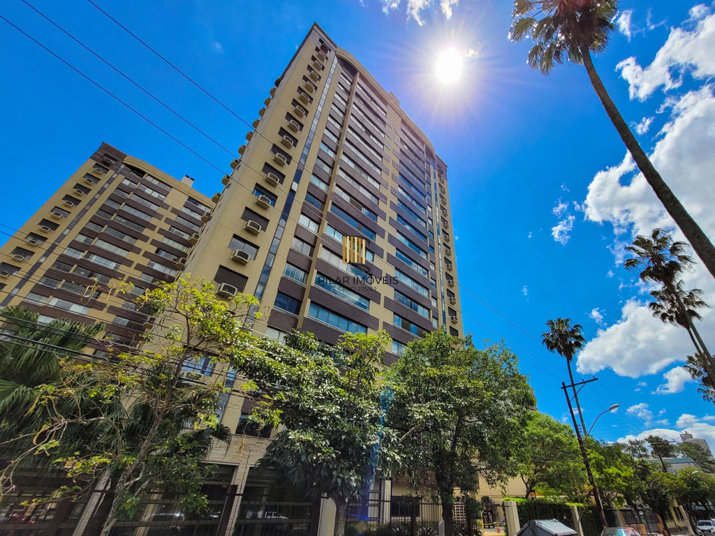 Apartamento 3 dormitórios no bairro Menino Deus