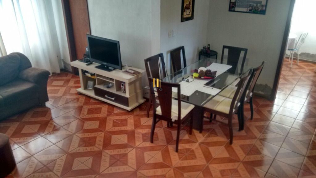 Casa 3 dormitórios no bairro Teresópolis