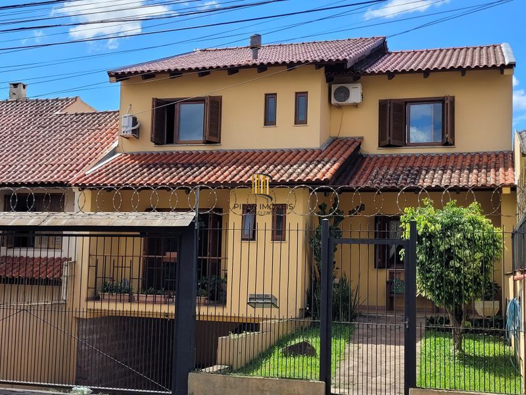 Casa 3 dormitórios no bairro Tristeza - Pilar Imóveis