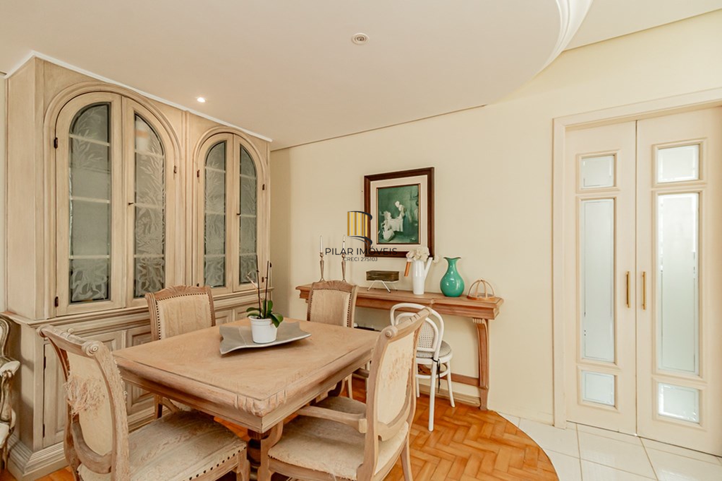 Apartamento 3 dormitórios no bairro Mont Serrat