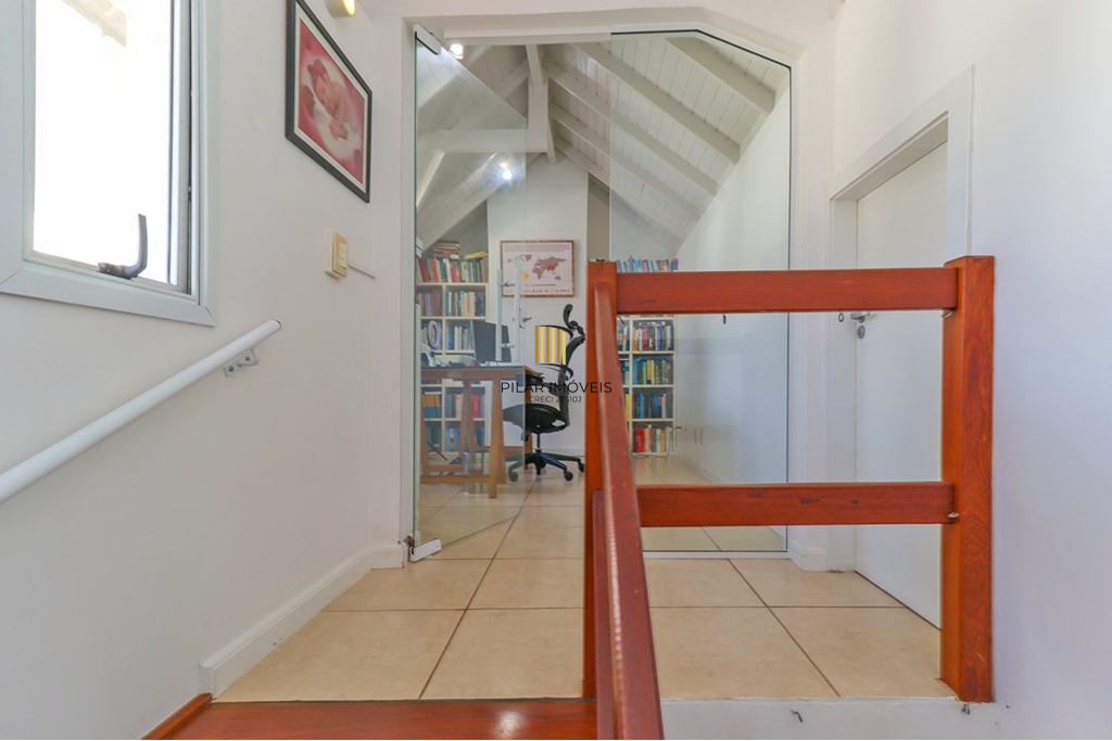 Casa de Condomínio 4 dormitórios no bairro Jardim Itu