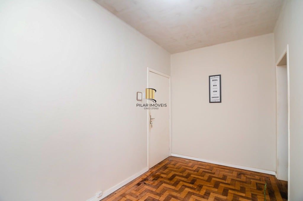 Apartamento 2 dormitórios no bairro Azenha