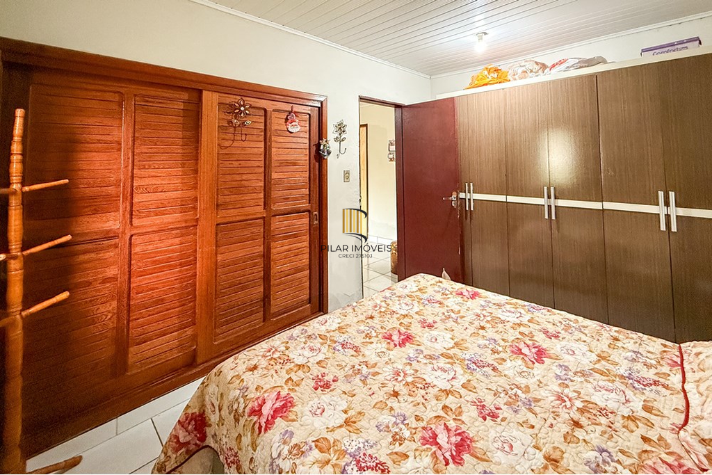 Casa 2 dormitórios no bairro Capão da Cruz