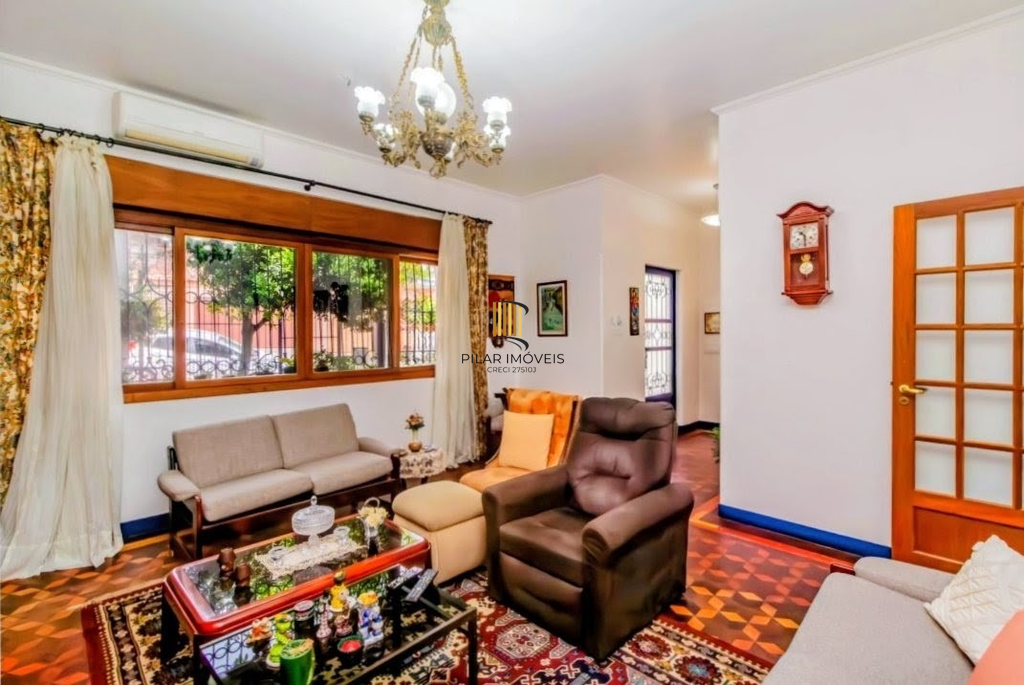 Casa 3 dormitórios no bairro Menino Deus