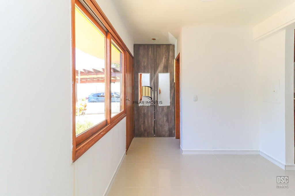 Casa de Condomínio 3 dormitórios no bairro Serraria