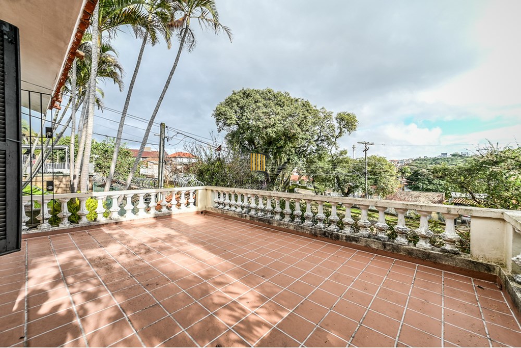 Casa 3 dormitórios no bairro Santa Tereza