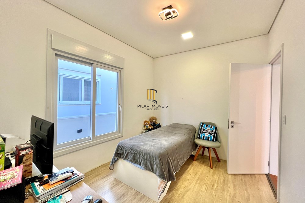 Casa de Condomínio 3 dormitórios no bairro Sanga Funda