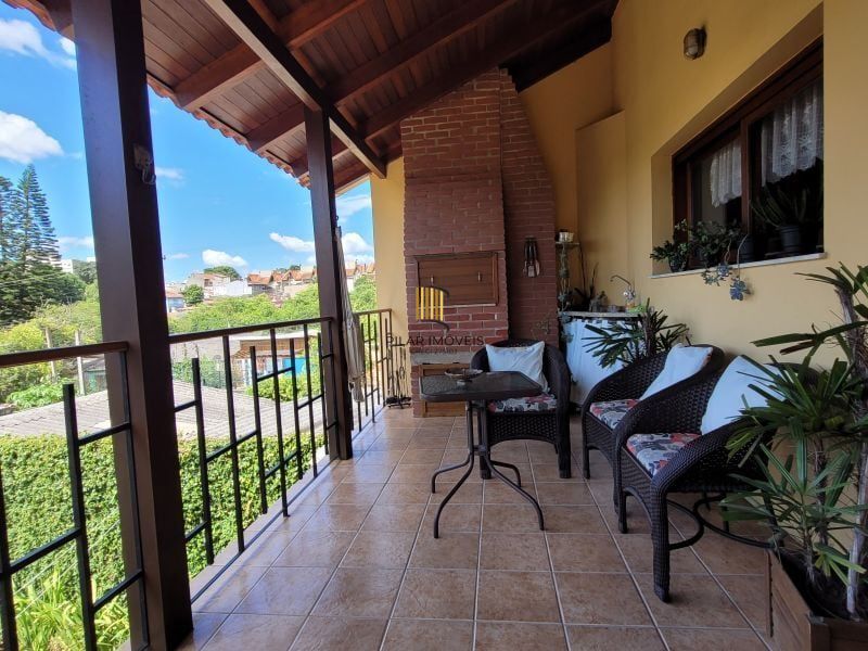 Casa 3 dormitórios no bairro Tristeza