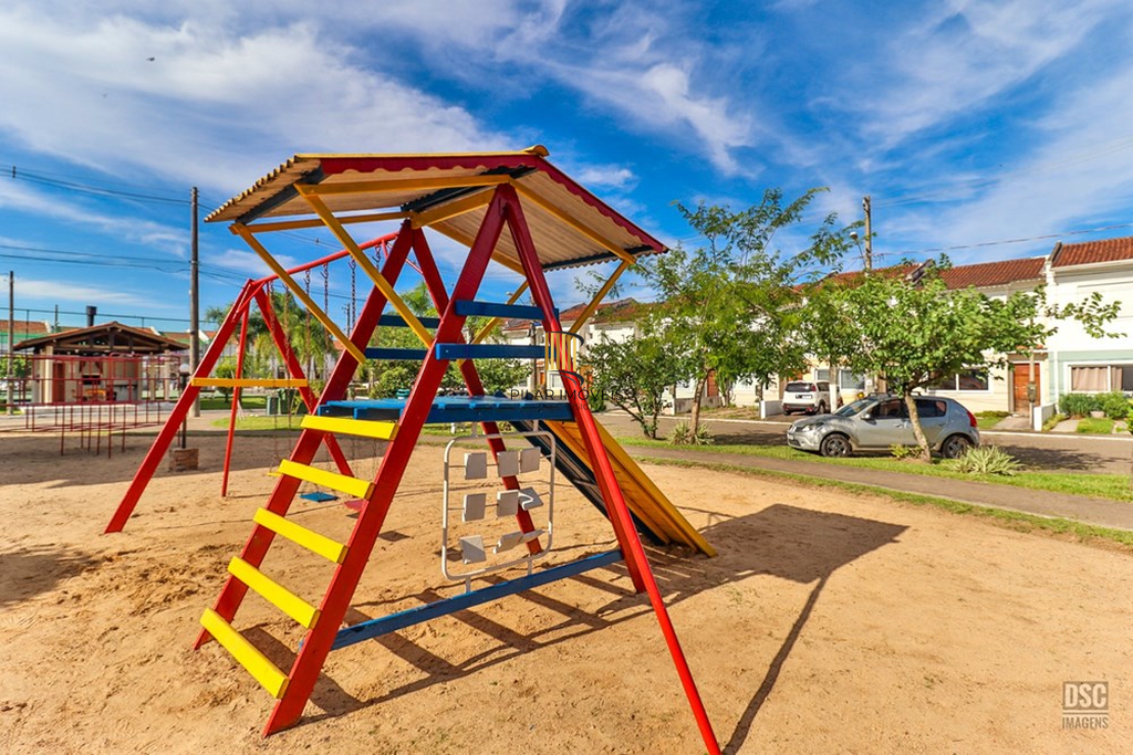 Casa de Condomínio 3 dormitórios no bairro Hípica