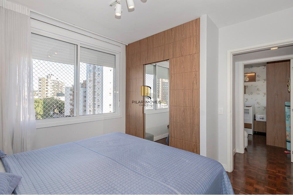 Apartamento 3 dormitórios no bairro Menino Deus