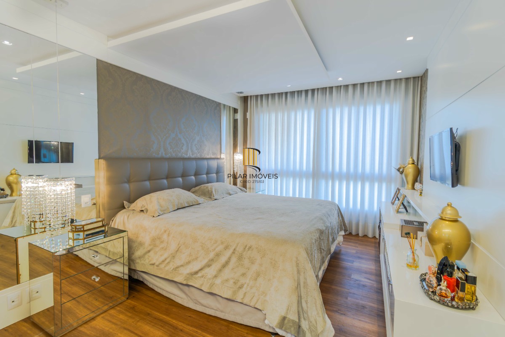 Apartamento 4 dormitórios no bairro Jardim Europa