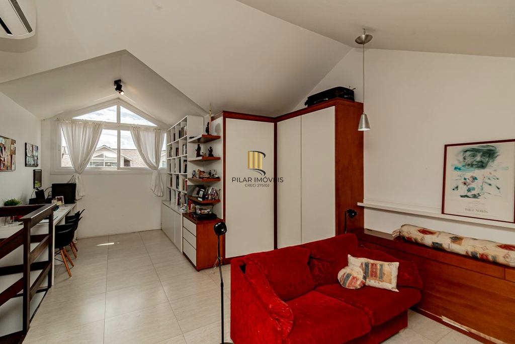 Casa 3 dormitórios no bairro Jardim Carvalho