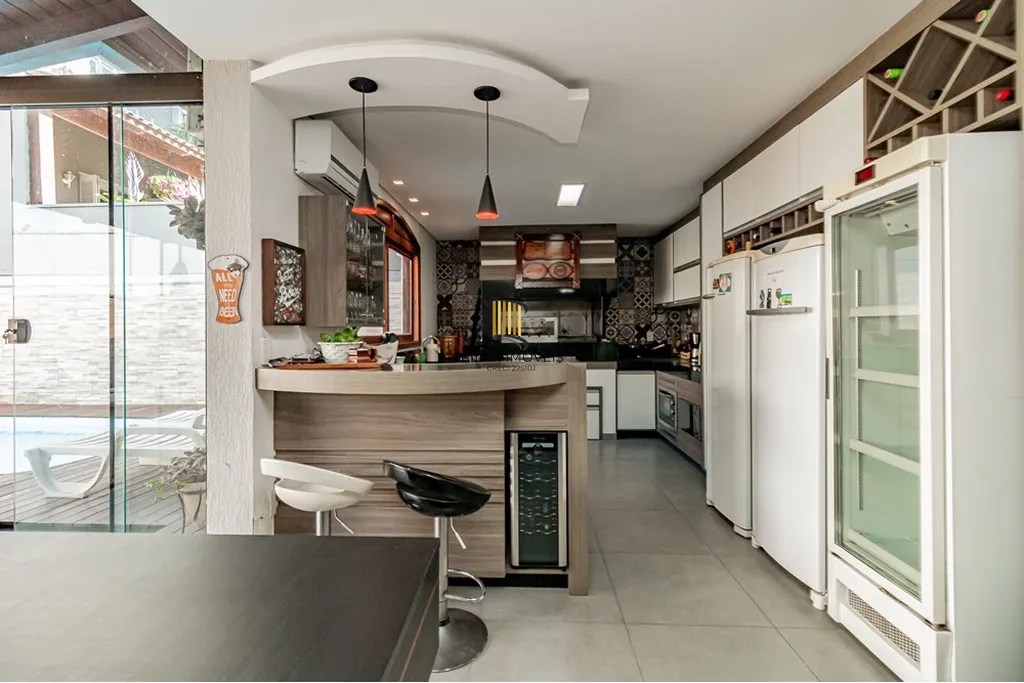 Casa 4 dormitórios no bairro Jardim Planalto