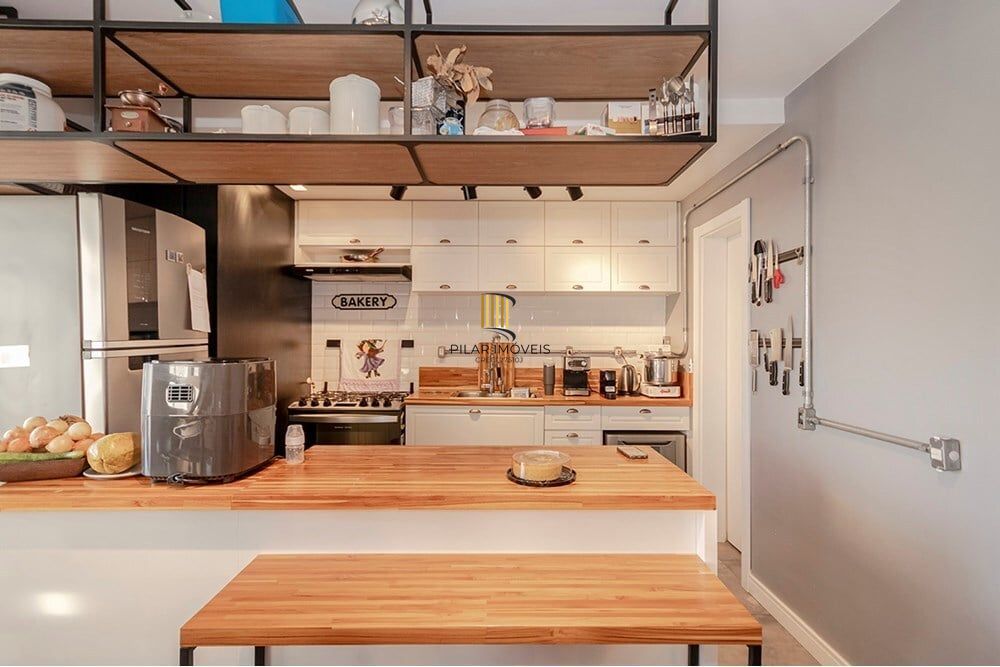 Apartamento 3 dormitórios no bairro Menino Deus