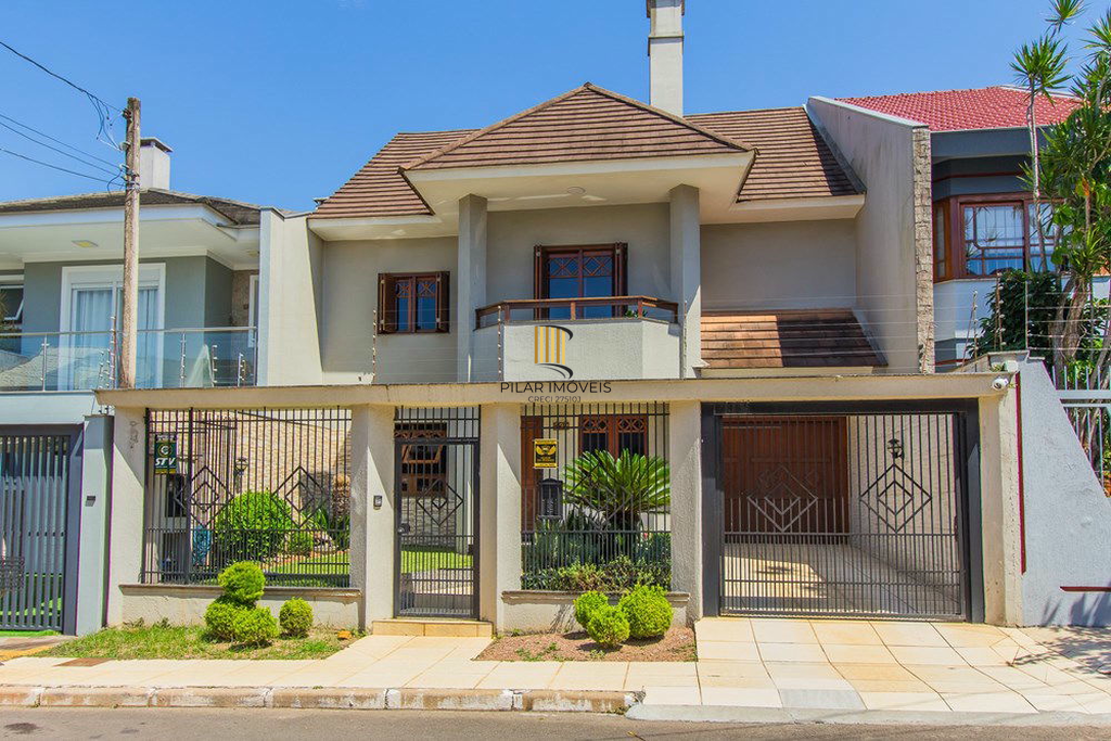 Casa 4 dormitórios no bairro Moinhos de Vento