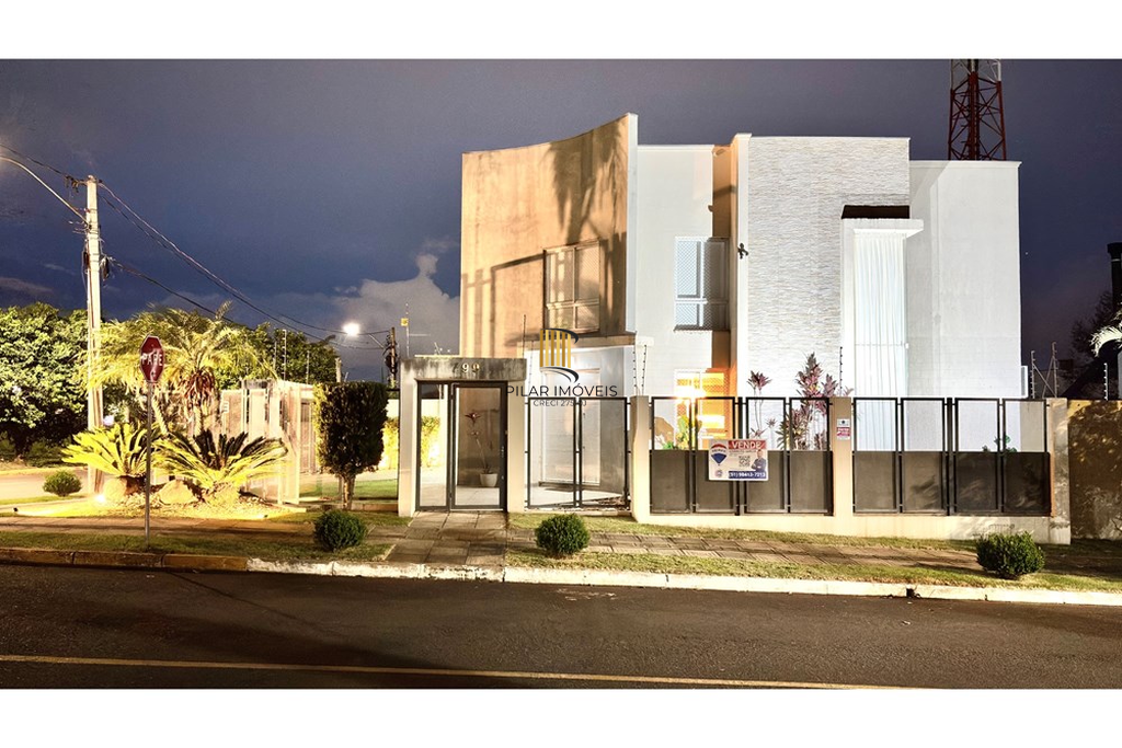 Casa 3 dormitórios no bairro Moinhos de Vento