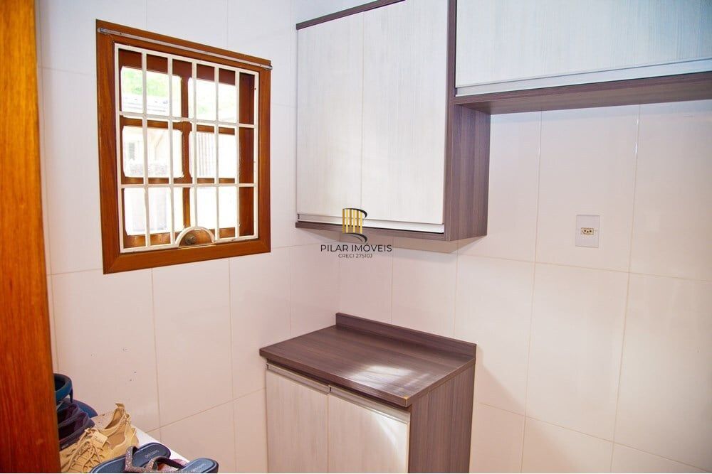 Casa 3 dormitórios no bairro Sumaré
