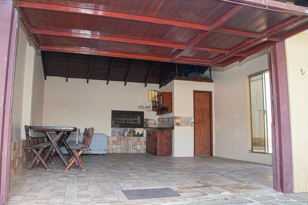 Casa 2 dormitórios no bairro Fiuza