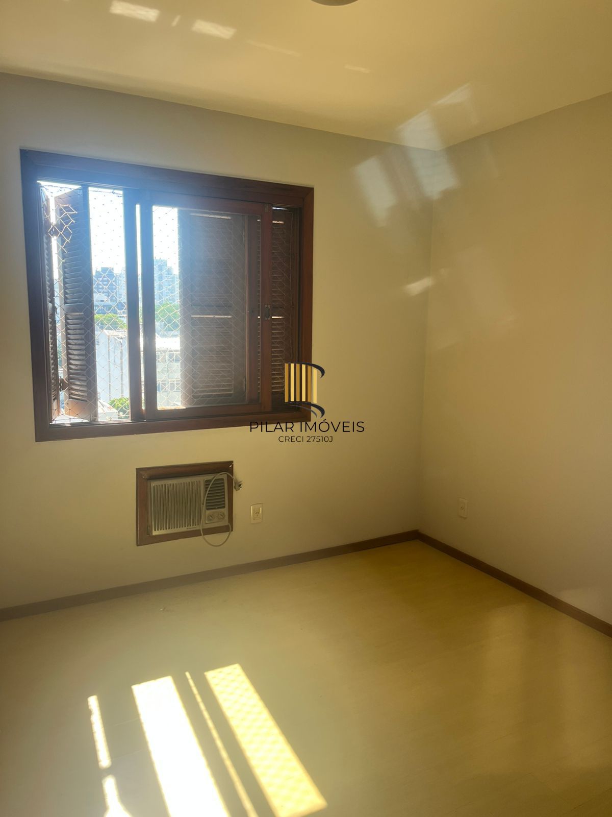 Apto 03 dorm com suíte, leste/norte, 02 box, vista definitiva, no Passo da Areia