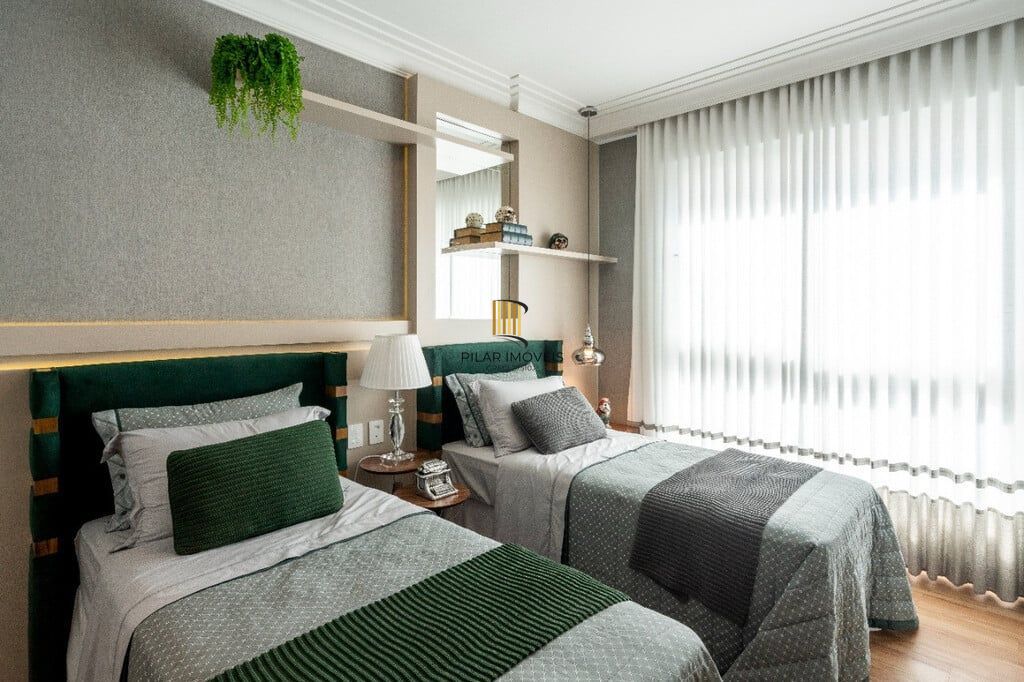 Apartamento 4 dormitórios no bairro Navegantes