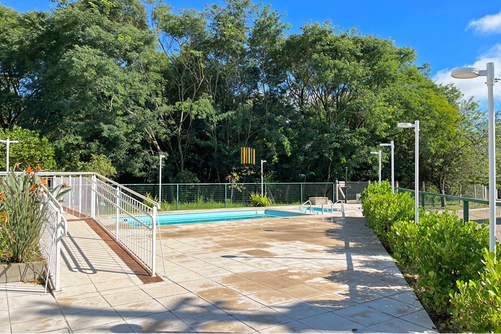 Casa 3 dormitórios no bairro Hípica