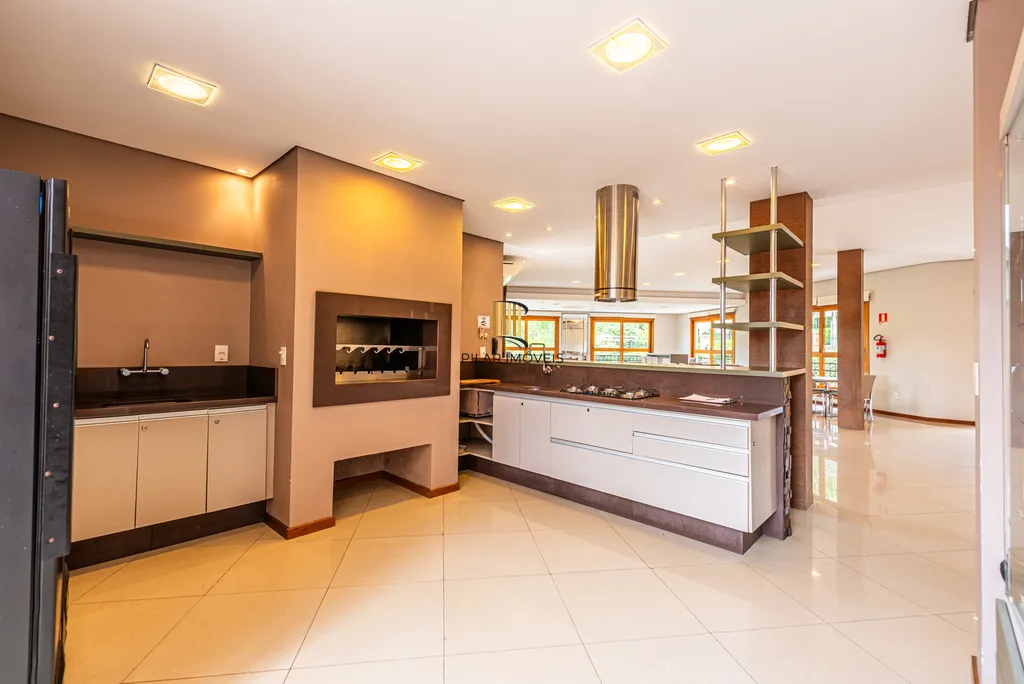 Casa de Condomínio 4 dormitórios no bairro Três Figueiras